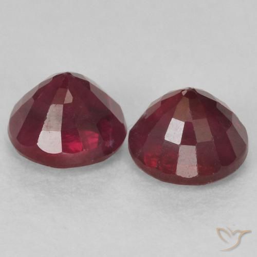 Ruby Gemstones in 4 mm (calibrated) Size for Sale, Ruby Stones in Deep Red Color