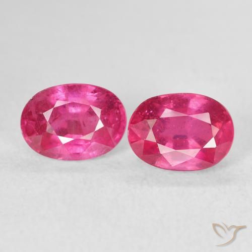 2.91ctw Natural Deep Magenta Rubies, Oval, VS