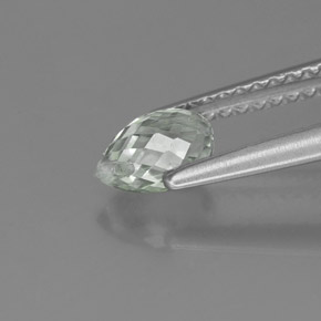 Sapphire Gemstone in 6.2 x 4.3 mm Size for Sale, Sapphire Stone in Green Color