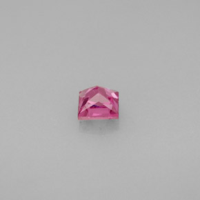 Sapphire Gemstone in 4 x 4 mm (calibrated) Size for Sale, Sapphire Stone in Pink Color