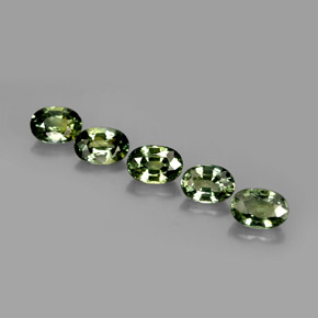 Verde bosque Zafiro Gema - 0.7ct Forma ovalada (ID: 262546)