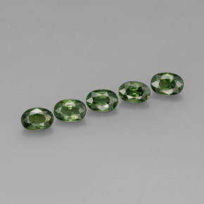 3.60 ct Green Sapphire Gemstone, Sapphire Gem in Oval Facet Shape for Sale.