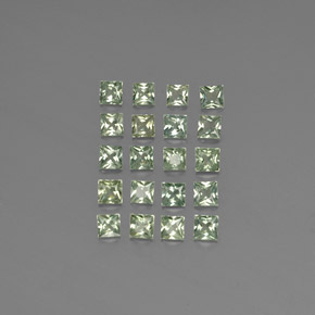2.94 ct Green Sapphire Gemstone, Sapphire Gem in Princess-Cut Shape for Sale.