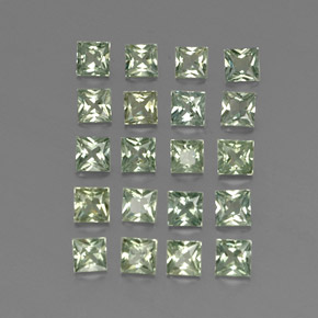 2.94 ct Green Sapphire Stone, Natural Sapphire in Princess-Cut Shape for Sale