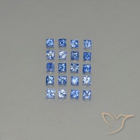 Lote de 20 piezas de Zafiro Azul pastel Cuadrada de Madagascar - Peso 2,33 ct en total / promedio. 0,12 ct cada uno, Tamaño 2,5 x 2,4mm, Color: Azul pastel, Dureza Mohs 9 Adecuado para joyas de uso diario, Piedra de la sabiduría, Photo A
