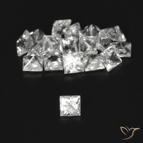 Saphir blanc en vrac de 1,78 ct, taille princesse de 2,3 x 2,3 mm de Madagascar, Photo A