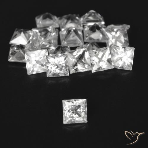 Saphir blanc en vrac de 2,71 ct, taille princesse de 2,7 x 2,7 mm de Madagascar, Photo A