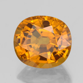 3.84 ct Gold Sapphire Stone, Natural Sapphire in Oval Facet Shape for Sale
