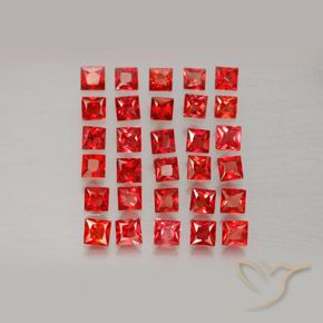 Lote de 30 piezas de Zafiro Roja Corte Princesa de Tanzania - Peso 3,59 ct en total / promedio. 0,12 ct cada uno, Tamaño 2,6 x 2,6mm, Color: Rojo claro, Dureza Mohs 9 Adecuado para joyas de uso diario, Año de la piedra preciosa del tigre, Photo A