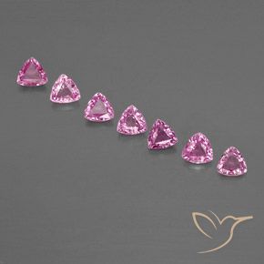 7 Stück/Set trillionenschliff rosa Saphir aus Madagaskar - Größe 4,1 x 4mm, Gewicht 1,87 ct gesamt / Durchschn. je 0,27 ct, Mohs-Härte 9 Geeignet für den täglichen Gebrauch im Schmuck, Edelstein für Donnerstag, Photo A