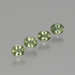 Verde claro Zafiro Gema - 0.5ct Forma ovalada (ID: 367916)