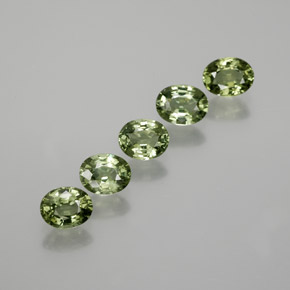 Medium-Dark Green Сапфир Камень - 0.4ct Фасетный Овал (ID: 368903)