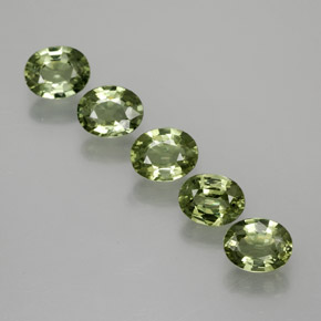 tiefgrün Saphir Edelstein - 0.4ct Oval facettiert (ID: 368904)