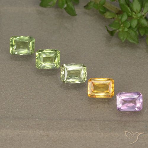 Multicolor Sapphire Gem - 0.3ct Octagon / Scissor Cut (ID: 373987)