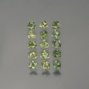 Vert chaud Saphir gemme - 0.2ct Facette trillion (ID: 375346)