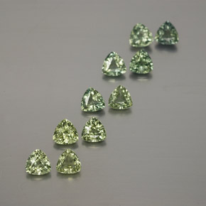 Light Forest Green Saphir Edelstein - 0.2ct Trillantschliff (ID: 375391)