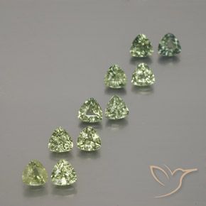 Verde cálido Zafiro Gema - 0.2ct Forma trillón (ID: 375393)