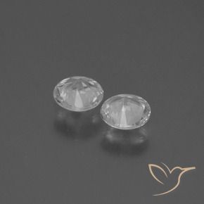 Sapphire Gemstones in 4.5 mm (calibrated) Size for Sale, Sapphire Stones in Clear White Color