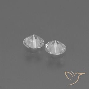 Sapphire Gemstones in 4.5 mm (calibrated) Size for Sale, Sapphire Stones in Clear White Color