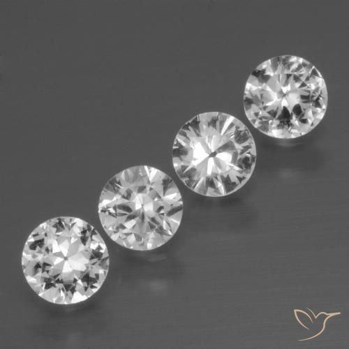 Lote de 4 piezas de Zafiro Blanco claro Circular de Madagascar - Peso 1,44 ct en total / promedio. 0,36 ct cada uno, Tamaño 4,4mm, Color: Blanco claro, Dureza Mohs 9 Adecuado para joyas de uso diario, Piedra de nacimiento de septiembre, Photo A