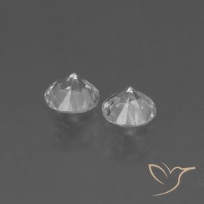Sapphire Gemstones in 4.5 mm (calibrated) Size for Sale, Sapphire Stones in Clear White Color