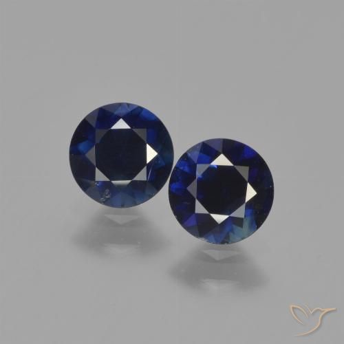 5,1mm Paar runder Saphir - Gewicht 1,2 ct gesamt / durchschn. 0,6 ct, Navy blau Farbe in VS Reinheit, natürlicher Edelstein, Mohs-Härte 9 Geeignet für den täglichen Gebrauch im Schmuck, Jahr des Tigers-Edelsteins, Photo A