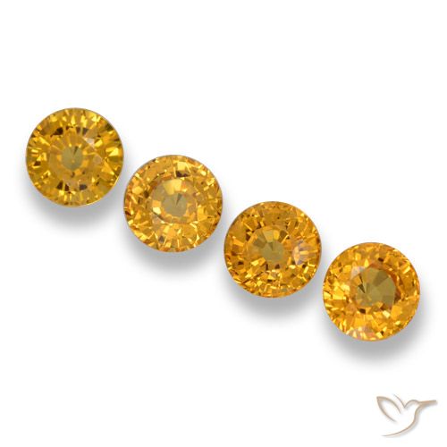 4 Stück runder goldener Saphir Set aus Tansania - Gewicht 2,7 ct total / Durchschn. je 0,68 ct, Größe 5,1mm, Farbe: Tiefes Goldorange, Mohs-Härte 9 Geeignet für den täglichen Gebrauch im Schmuck, Traditioneller April-Geburtsstein , Photo A
