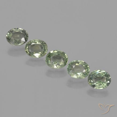 4.24ctw Natural Forest Green Sapphire, Oval, VVS-VS