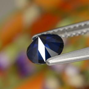 Sapphire Gemstone in 5.6 mm Size for Sale, Sapphire Stone in Navy Blue Color