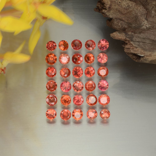 Orange Red Sapphire Gem - 0.1ct Round Facet (ID: 467978)