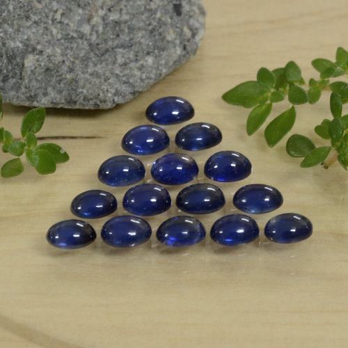 Bleu foncé Saphir gemme - 0.3ct Ovale Cabochon (ID: 471411)