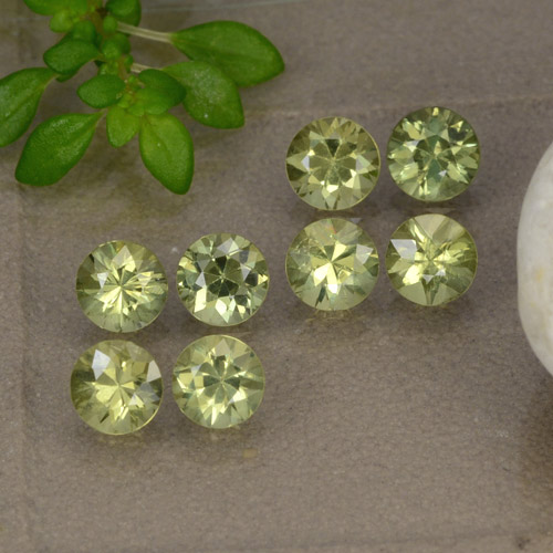 Verde medio Zafiro Gema - 0.4ct Corte Diamante (ID: 474309)