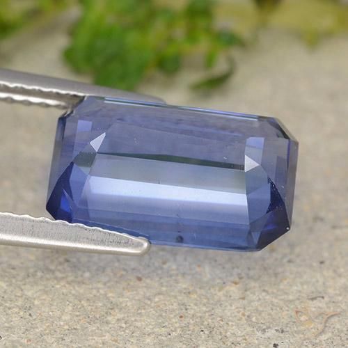 4,9 ct loser blauer Saphir, 11,7 x 7,1 mm Achteckschliff aus Sri Lanka