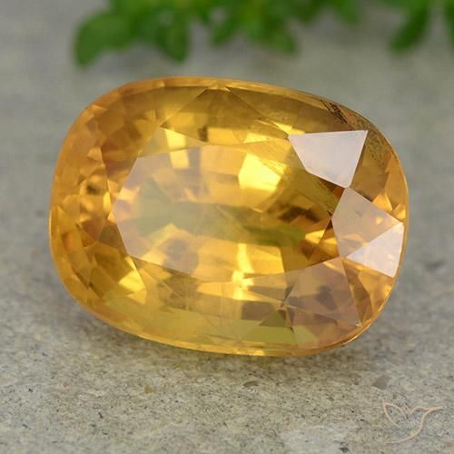 9.36 ct Golden Sapphire Stone, Natural Sapphire in Oval Facet Shape for Sale