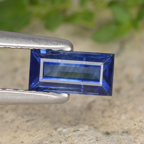 Dark Blue Sapphire Gem - 0.5ct Baguette Step Cut (ID: 490417)