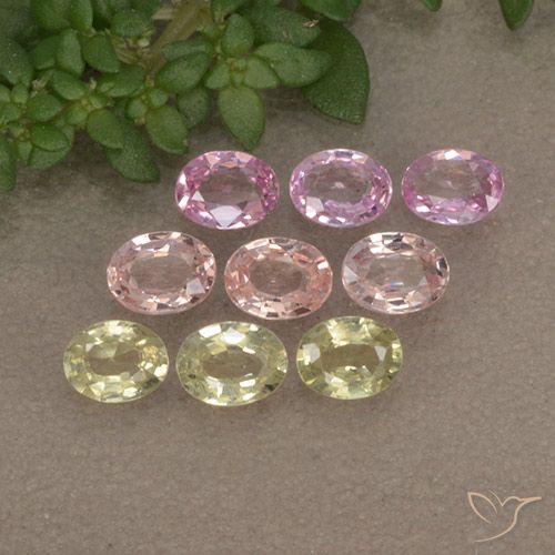 Multicolor Sapphire Gem - 0.2ct Oval Facet (ID: 492040)