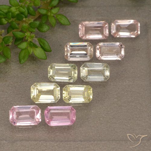 Multicolor Sapphire Gem - 0.3ct Octagon Step Cut (ID: 492669)