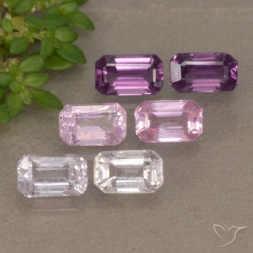 6-teiliges Set octagonschliff mehrfarbiger Saphir aus Tansania - Gewicht 2,38 ct gesamt / Durchschn. je 0,4ct, Größe 4,7 x 3mm, Farbe: Mehrfarbig, Mohs-Härte 9 Geeignet für den täglichen Gebrauch im Schmuck, Stein der Weisheit, Photo A