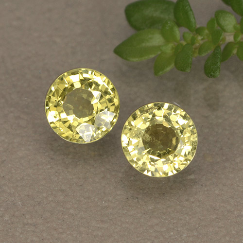 Light Yellow Sapphire Gem - 0.5ct Round Facet (ID: 496438)