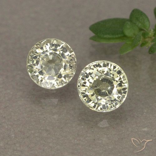 Light Yellow Sapphire Gem - 0.4ct Round Facet (ID: 496554)