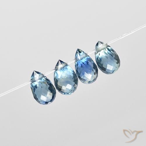 Lotto di 4 pezzi Zaffiro Blu taglio briolette dal Madagascar - Dimensioni 5,2x3,2 mm, peso 1,96 ct totali / media. 0,49 ct ciascuno, durezza Mohs 9 adatto per gioielli da indossare ogni giorno, Simboleggia abbondanza e prosperità, Photo A