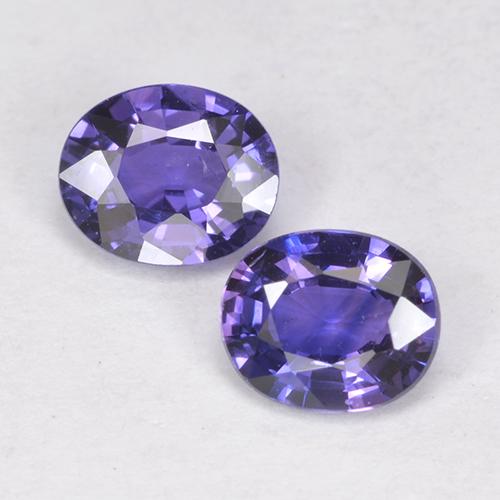 Par de Zafiro Ovalada a juego de 5,1 x 4,3mm - Peso 0,9 ct en total / promedio. 0,45 ct cada uno, piedra preciosa natural , color Azul violeta intenso con claridad VS, dureza Mohs 9 Adecuado para joyas de uso diario, Piedra del zodiaco Tauro, Photo A