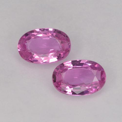 Розовый прозрачный камень. Розовый сапфир Шри Ланка. Розовый прозрачный камень в ювелирных. Розовый полупрозрачный камень.