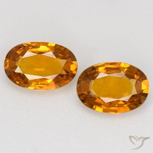 1.15ctw Natural Medium Orange Sapphire, Oval, VVS-VS