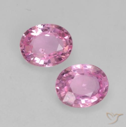 0.76 ct Purple Sapphire, 4.9 x 4 mm Oval Cut From Madagascar, Photo A