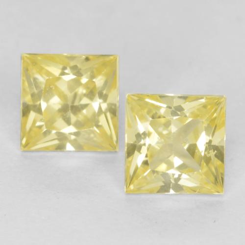 Medium-Light Yellow Saphir Edelstein - 0.4ct Prinzess-Schliff (ID: 552406)