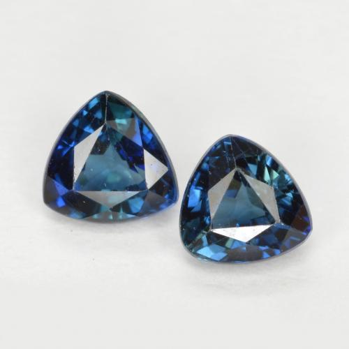Dark Blue Sapphire Gem - 0.5ct Trillion Facet (ID: 557686)