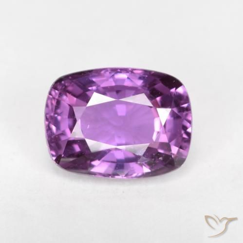 Zaffiro viola da 1,34 ct, taglio a cuscino da 7,1 x 5,3 mm proveniente dalla Tanzania, Photo A