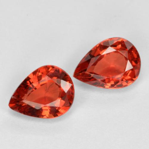 Rojo carmesí claro Zafiro Gema - 0.4ct Corte en forma de pera (ID: 560436)