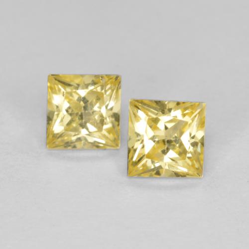 Paire de saphir Carré 3,1 x 3,1mm - Poids total 0,43 ct / moyenne 0,22 ct chaque, pierre gemme naturelle , couleur Jaune moyen avec pureté VS, dureté Mohs 9 convient aux bijoux de tous les jours, pierre de sagesse, Symbolise l'abondance et la prospérité, Photo A